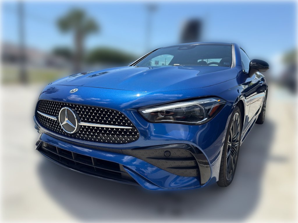 Used 2025  Mercedes-Benz CLE 300 4MATIC® image 3