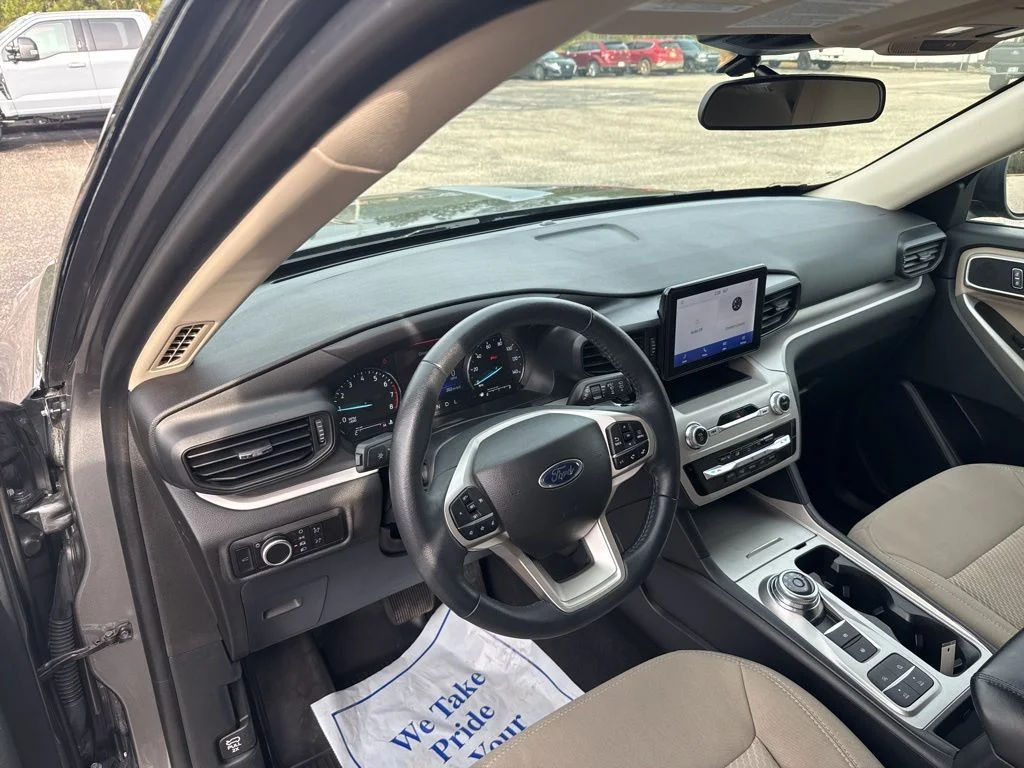 Used 2023 Gray Ford XLT image 5