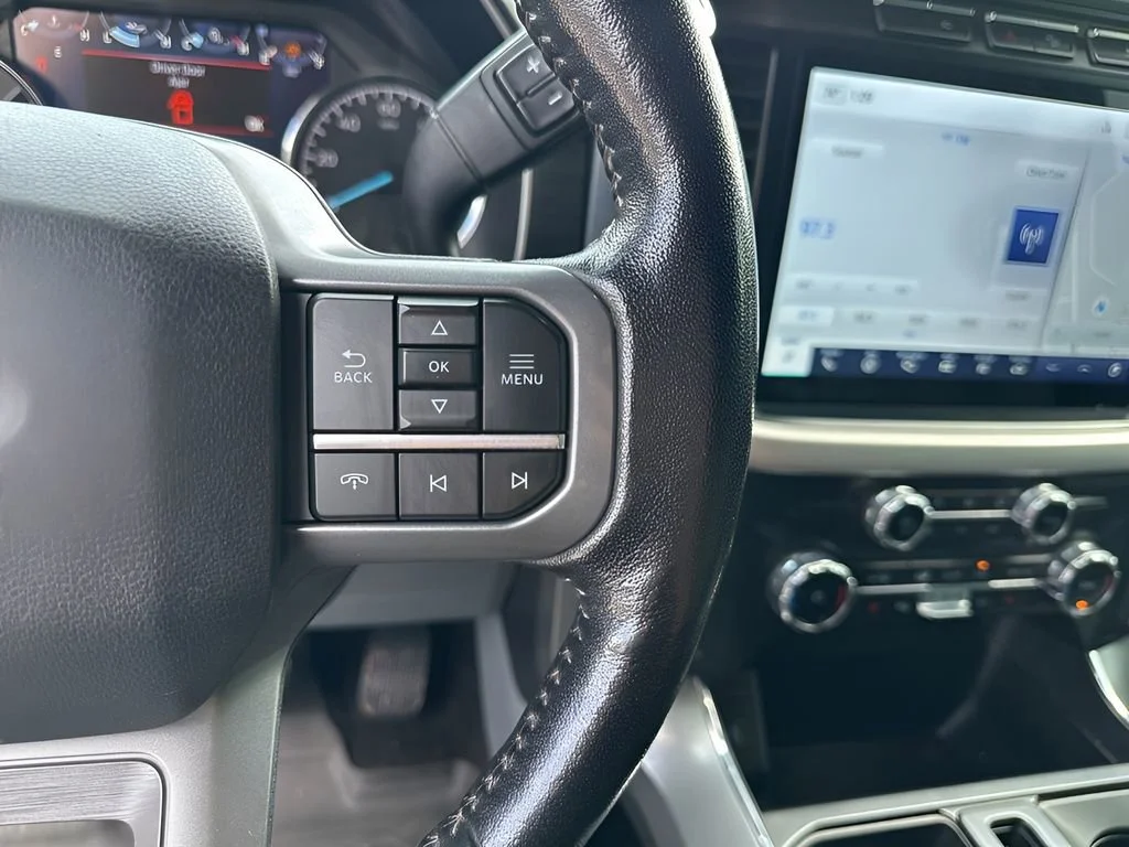Used 2022 White Ford XLT image 33