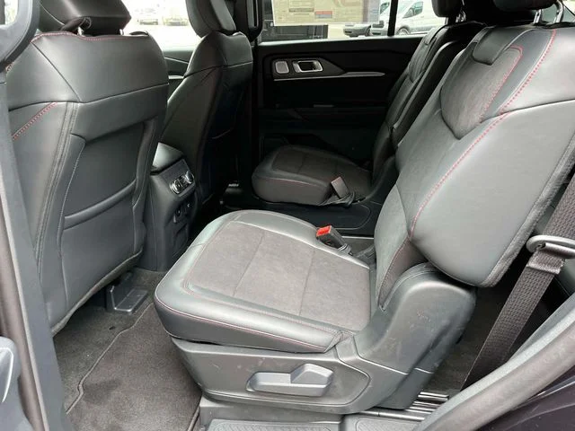 New 2026 Agate Black Metallic Ford ST image 16