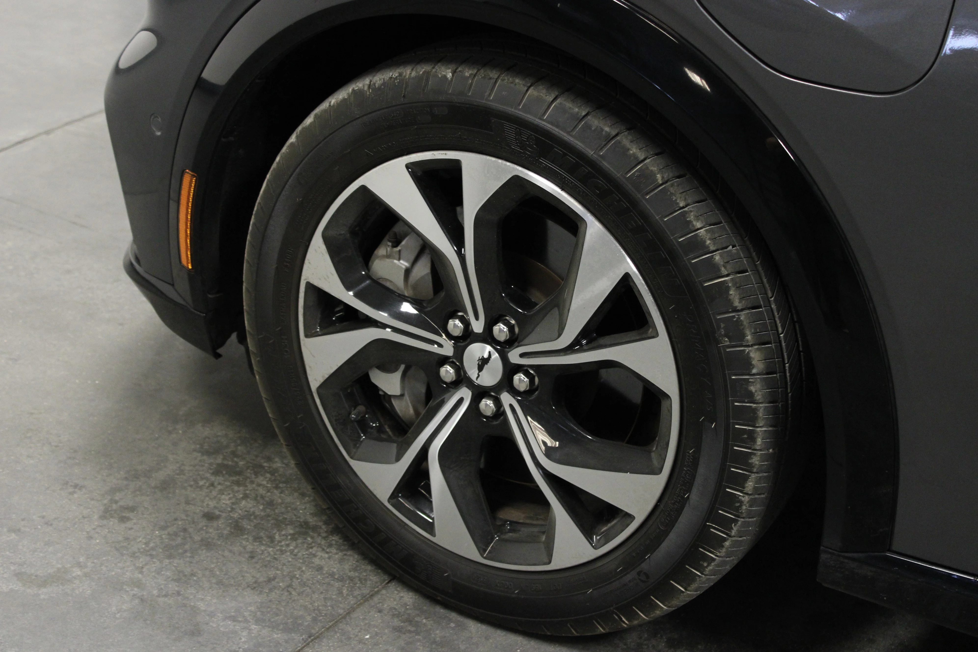 Used 2021 Gray Metallic Ford Premium image 10