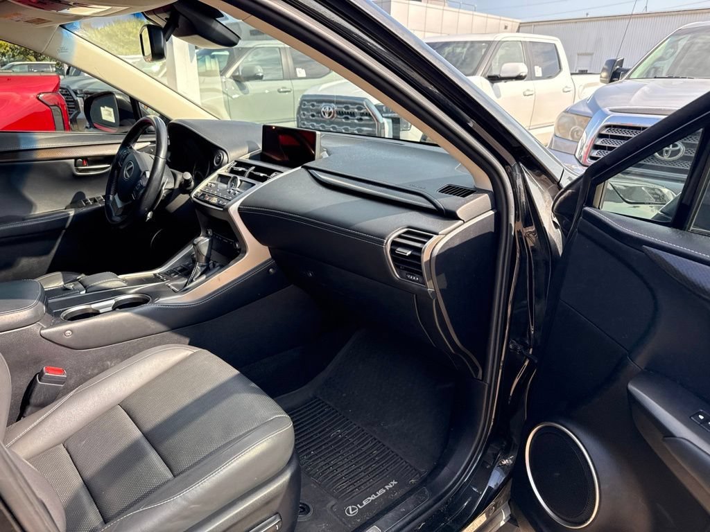 Used 2018 Caviar Lexus 300h image 15