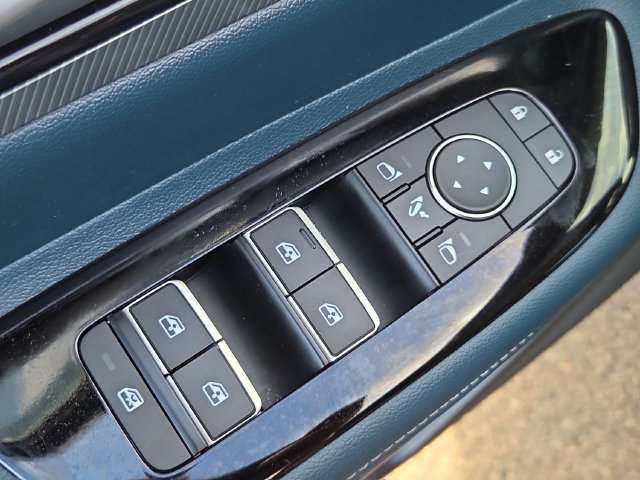 Certified Used 2025 Black Nissan Platinum image 25