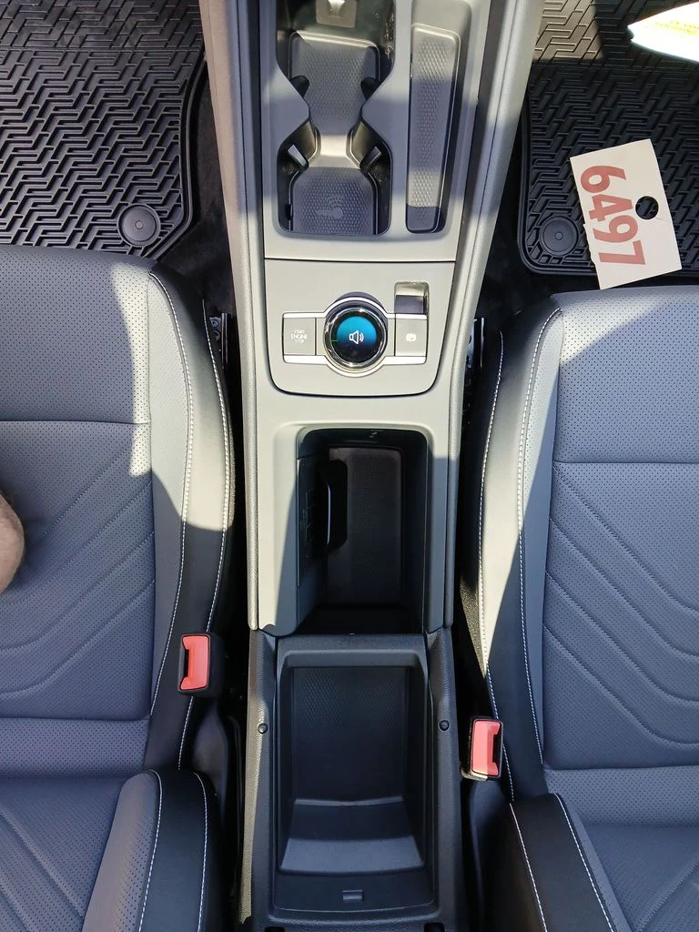 New 2026 White Volkswagen 2.0T SE image 25