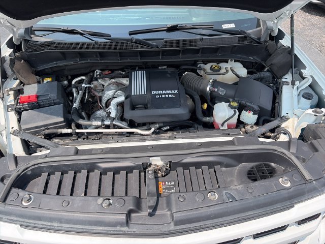 Used 2024 Summit White Chevrolet RST image 22