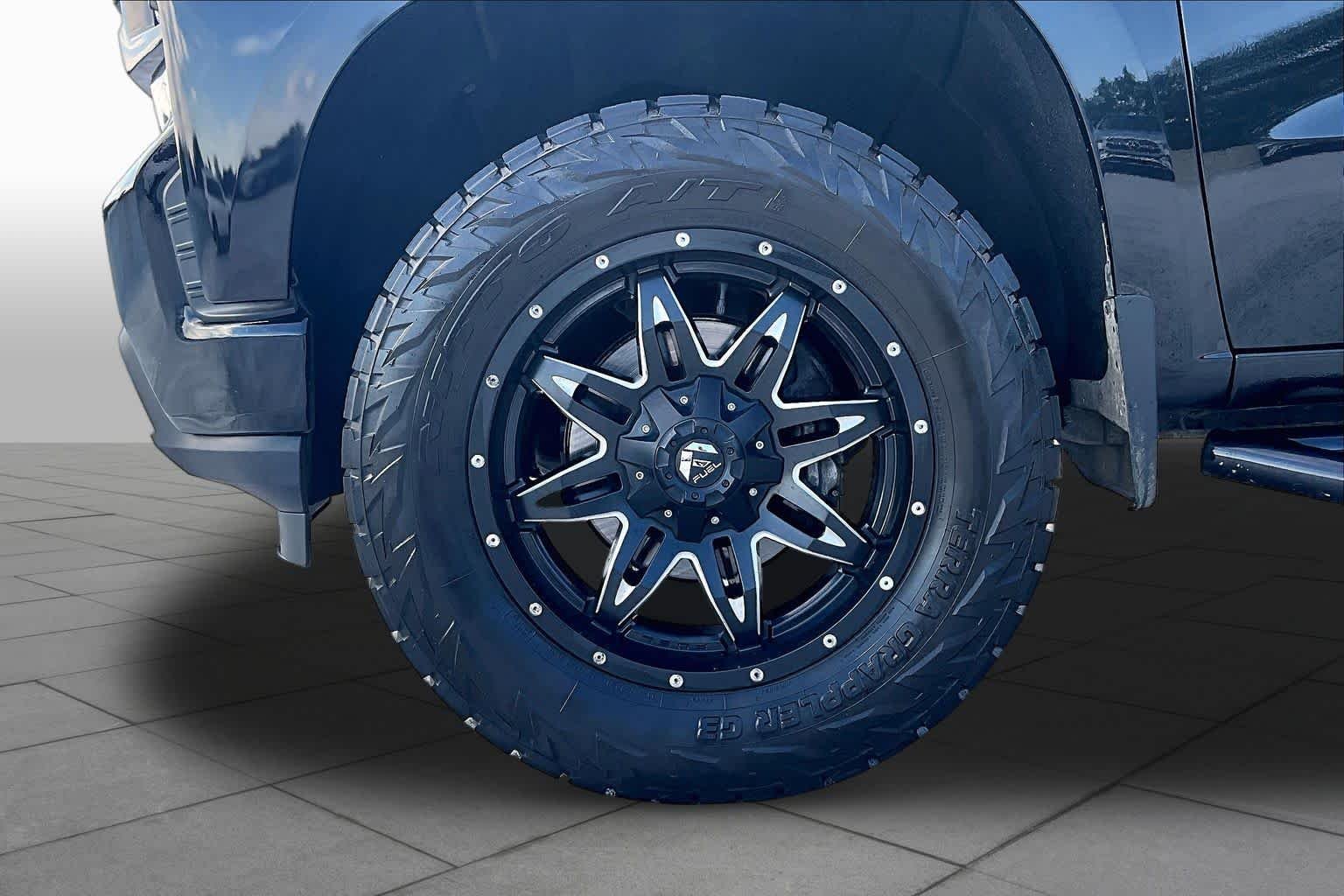 Used 2019 Black Chevrolet LT Trail Boss image 11