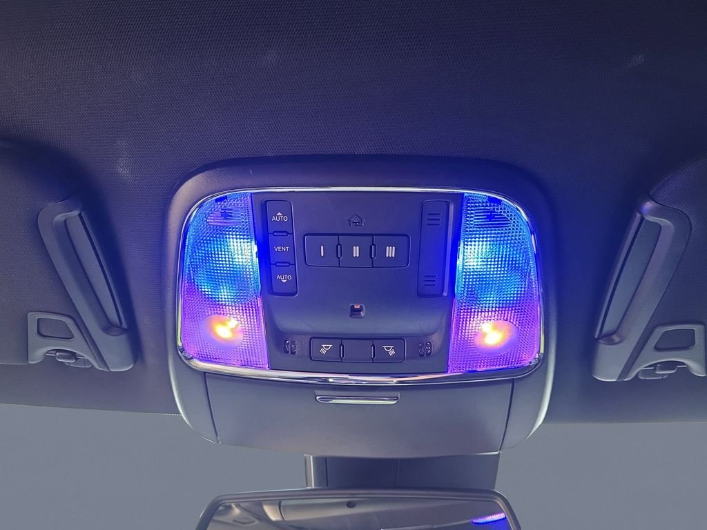 Used 2023 B5 Blue Pearlcoat Dodge R/T Scat Pack image 28