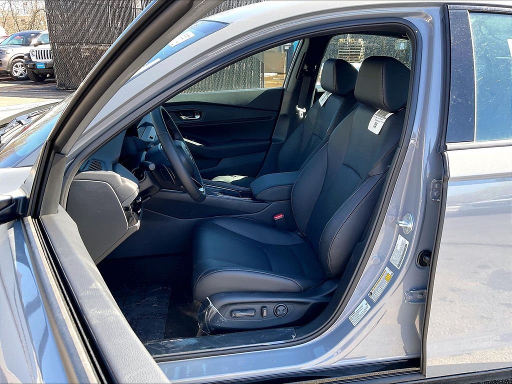 New 2026 Urban Gray Pearl Honda Sport-L image 11