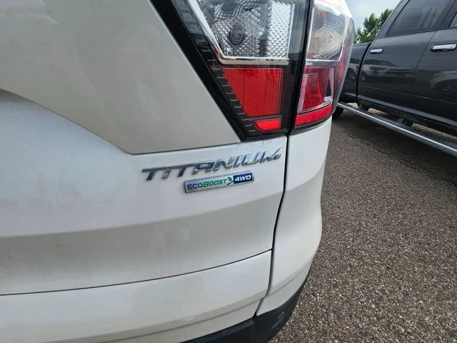 Used 2018 White Platinum Clearcoat Metallic Ford Titanium image 45
