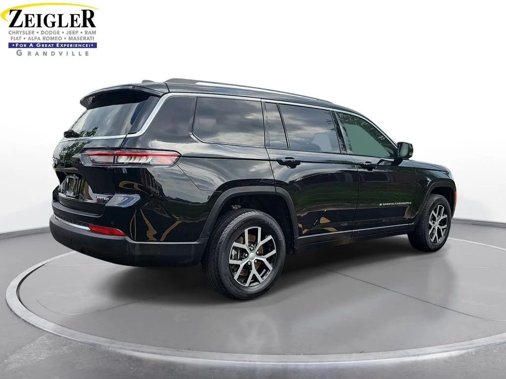 Used 2023 Black Jeep Limited image 5