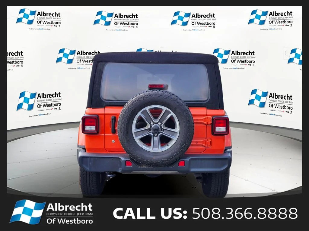 Used 2020 Orange Jeep Unlimited Sahara image 4