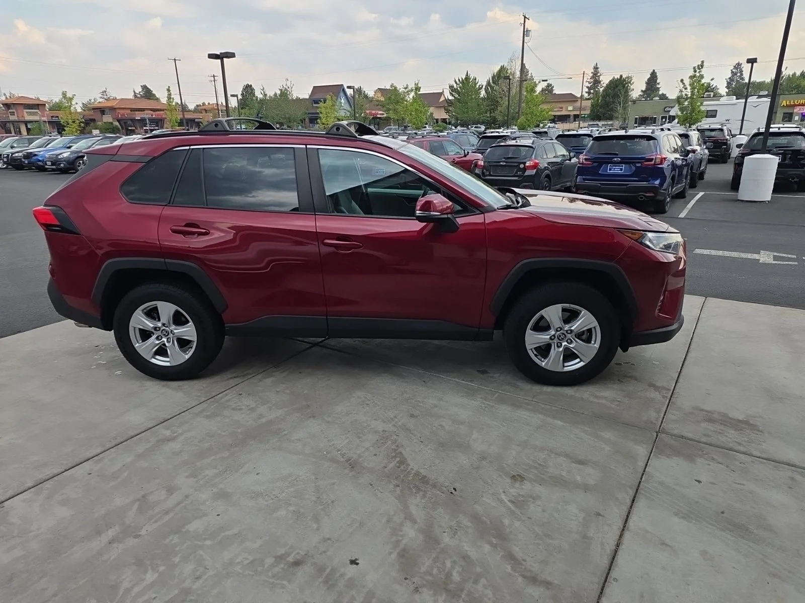 Used 2021 Pearl Toyota XLE image 4