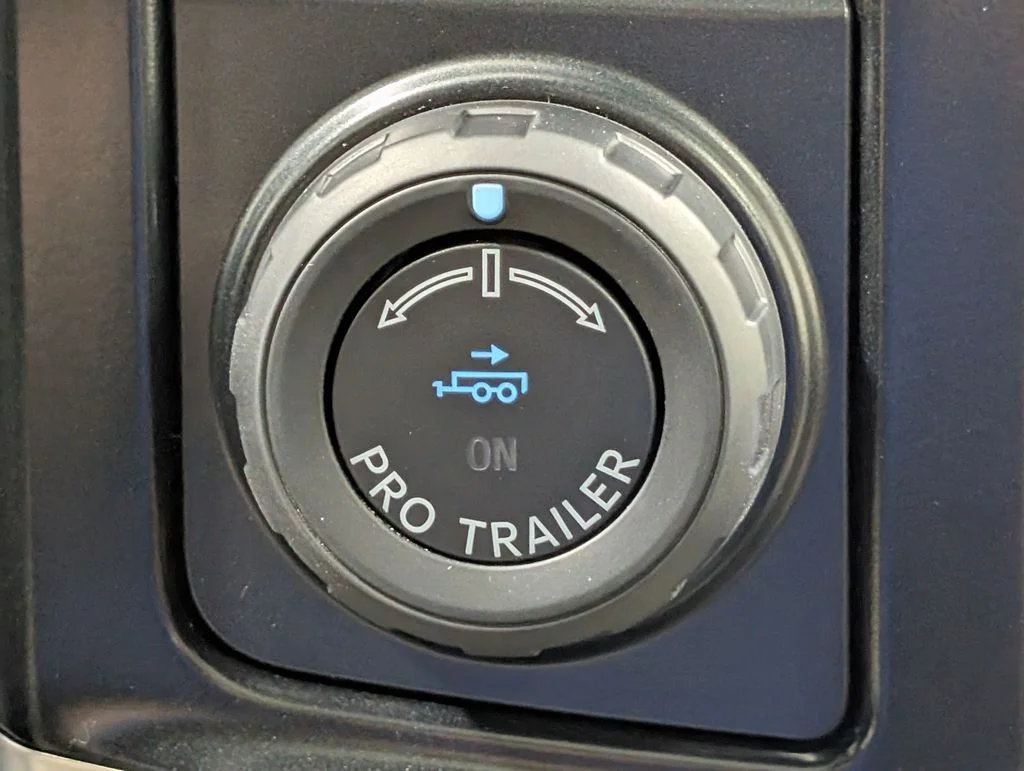 New 2026 Star White Metallic Tri-Coat Ford F-350® King Ranch® image 7