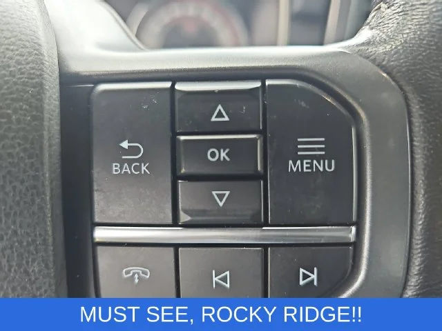Used 2022 Red Ford XLT image 18