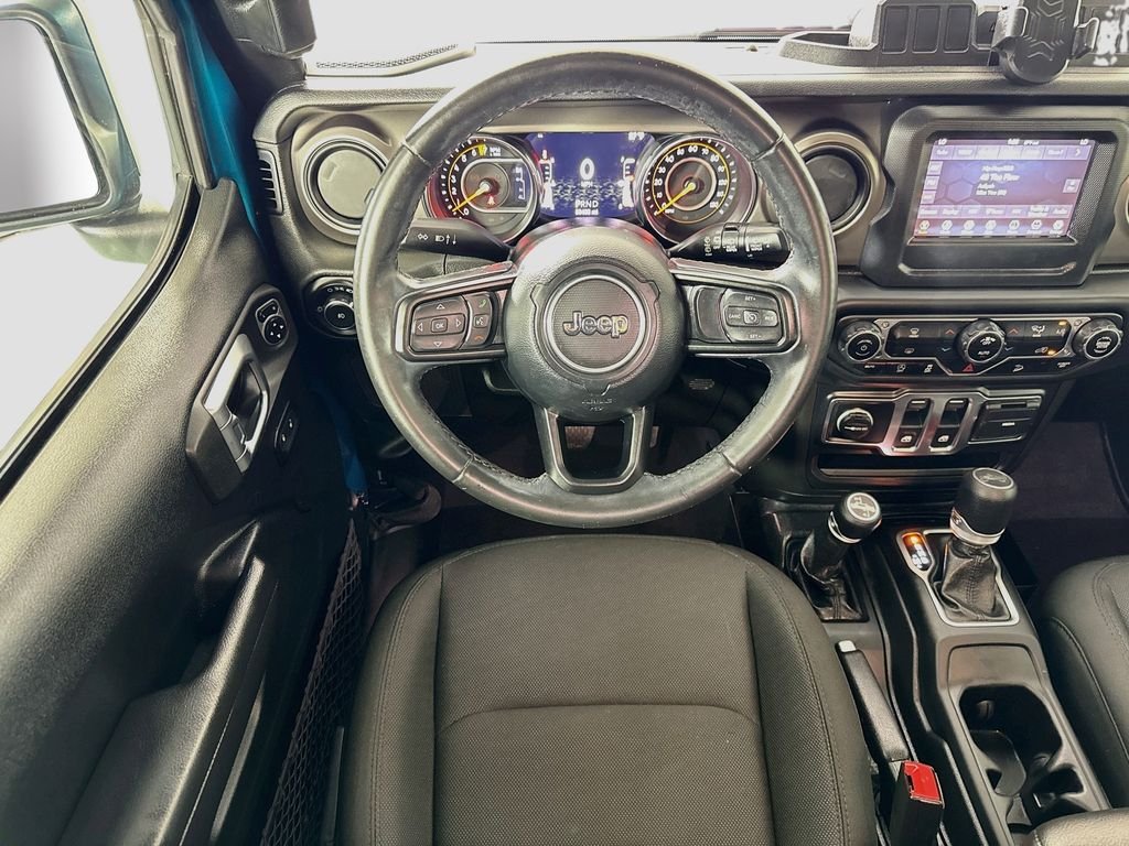 Used 2019 Bikini Pearlcoat Jeep Sport S image 10