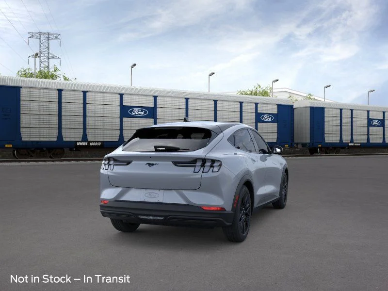 New 2026 Gray Ford Select image 8