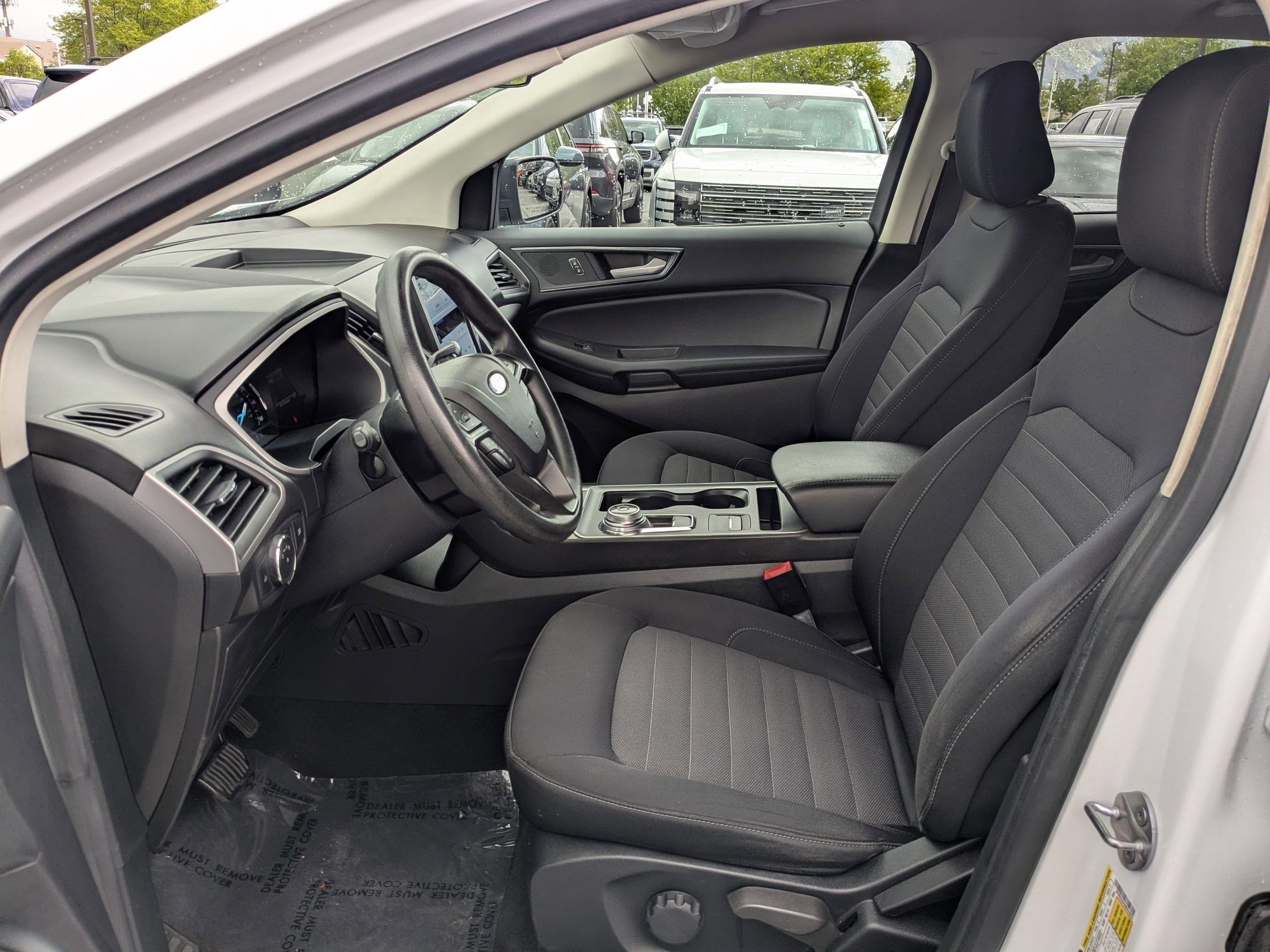 2021 Ford Edge SE - Photo 23