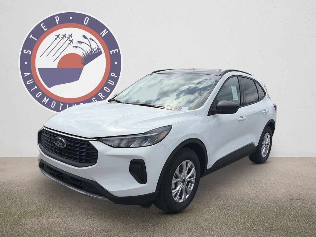 Used 2025 White Ford Active image 2