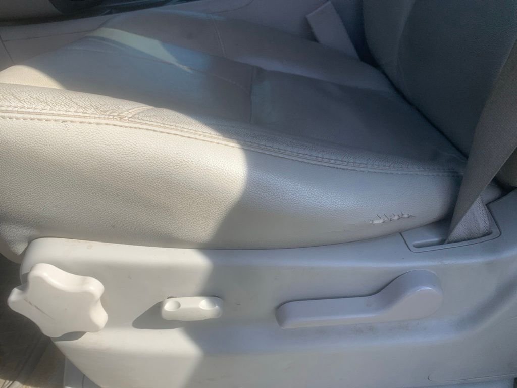 Used 2010 Blue Granite Metallic Chevrolet LT image 14