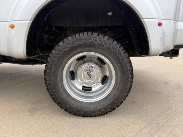 Used 2017 Silver Ford XLT image 12