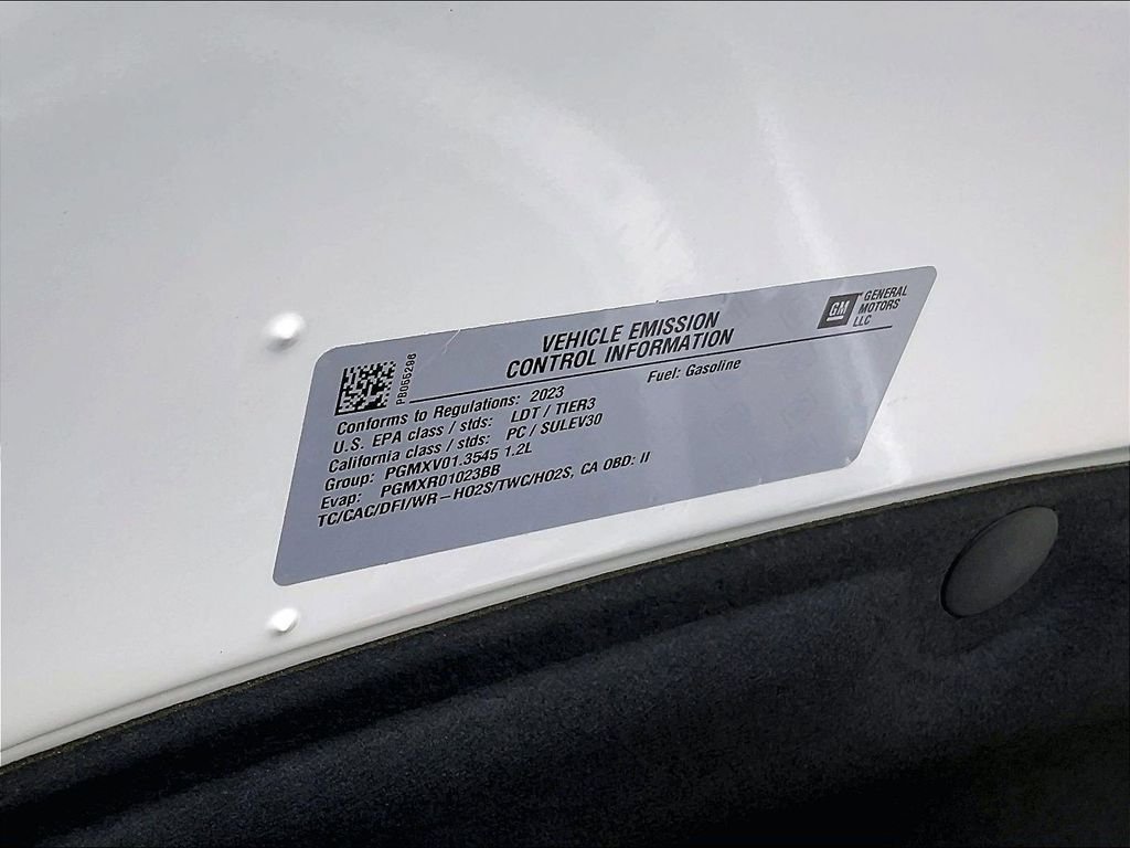 Used 2023 White Chevrolet LT image 33