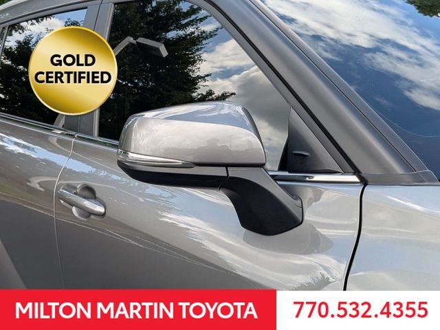 Certified Used 2025  Toyota XLE image 14