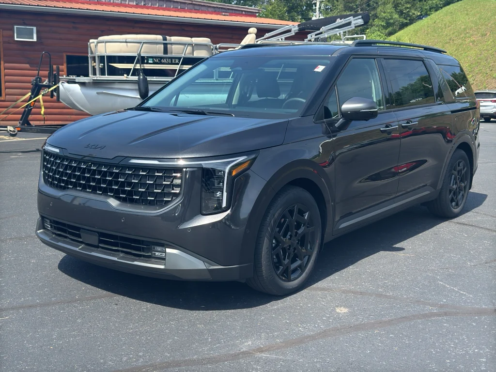 2026 Kia Sedona SX's photo
