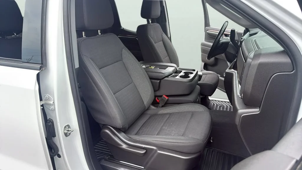Used 2023 Summit White GMC Elevation image 36