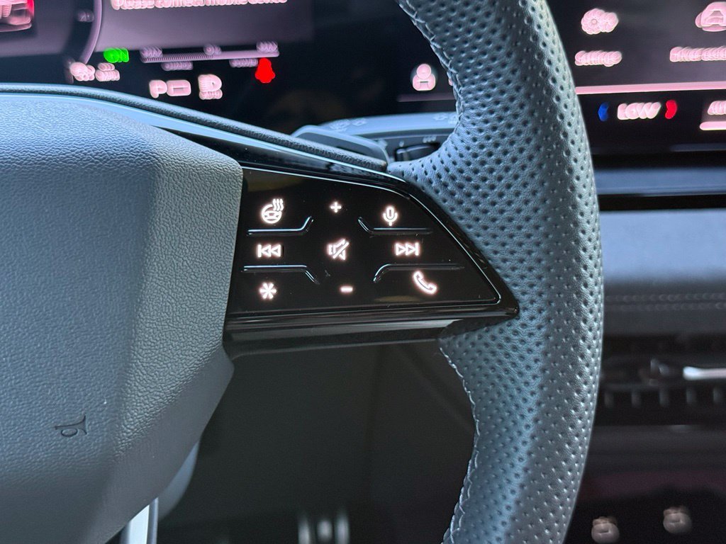 2025 Audi SQ6 e-tron Prestige - Photo 32