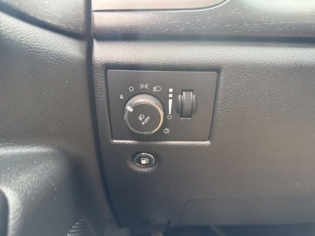 Used 2015 Black Jeep Altitude image 14