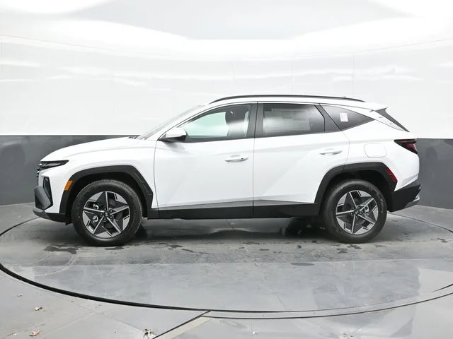 New 2026 White Hyundai SEL image 4
