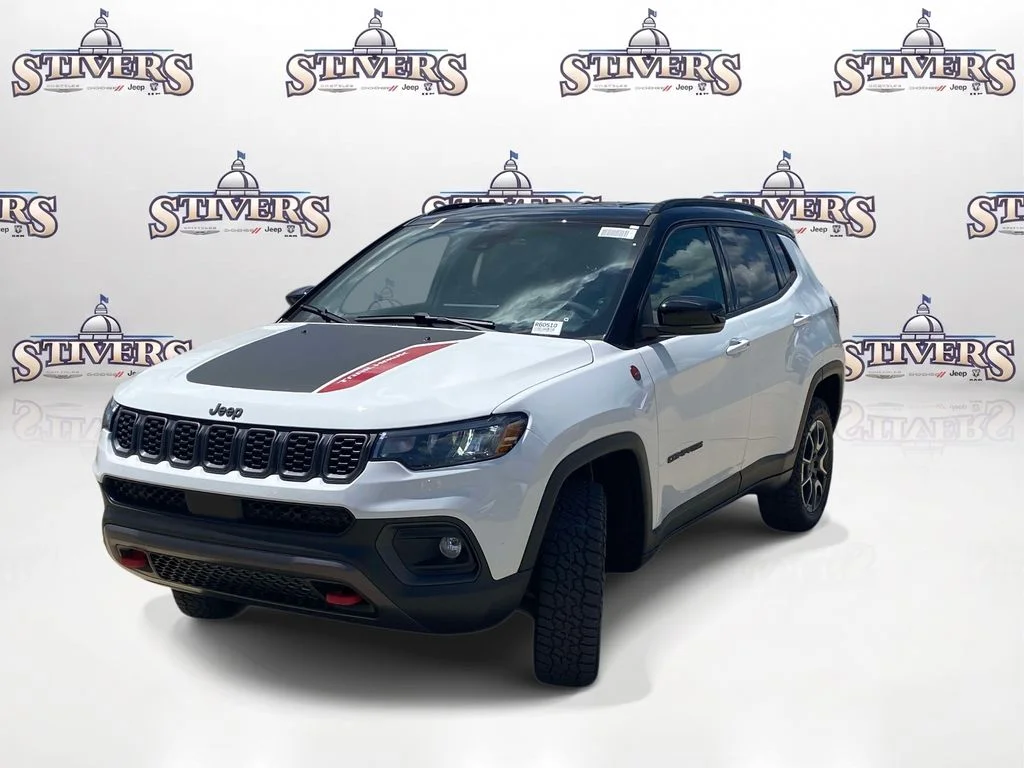 New 2026 Bright White Clear-Coat Exterior Paint Jeep Trailhawk image 3