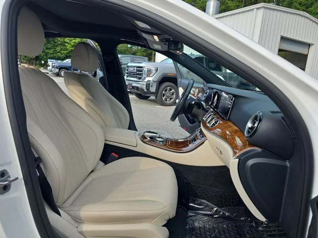 Used 2019  Mercedes-Benz E 300 image 11