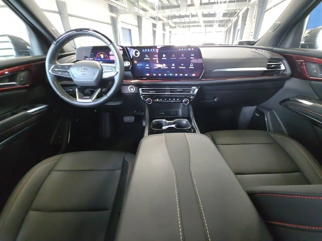 Used 2026 Polar White Tricoat Chevrolet Z71 image 21