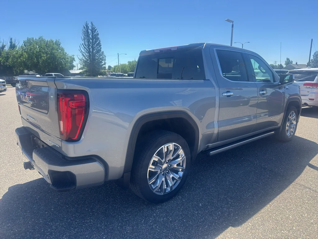 Used 2025 Sterling Metallic GMC Denali image 6
