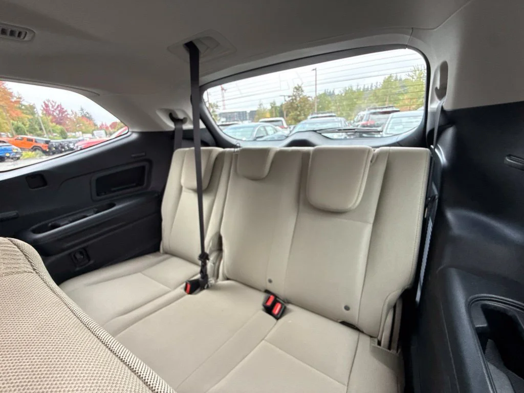Used 2025  Subaru Premium image 36