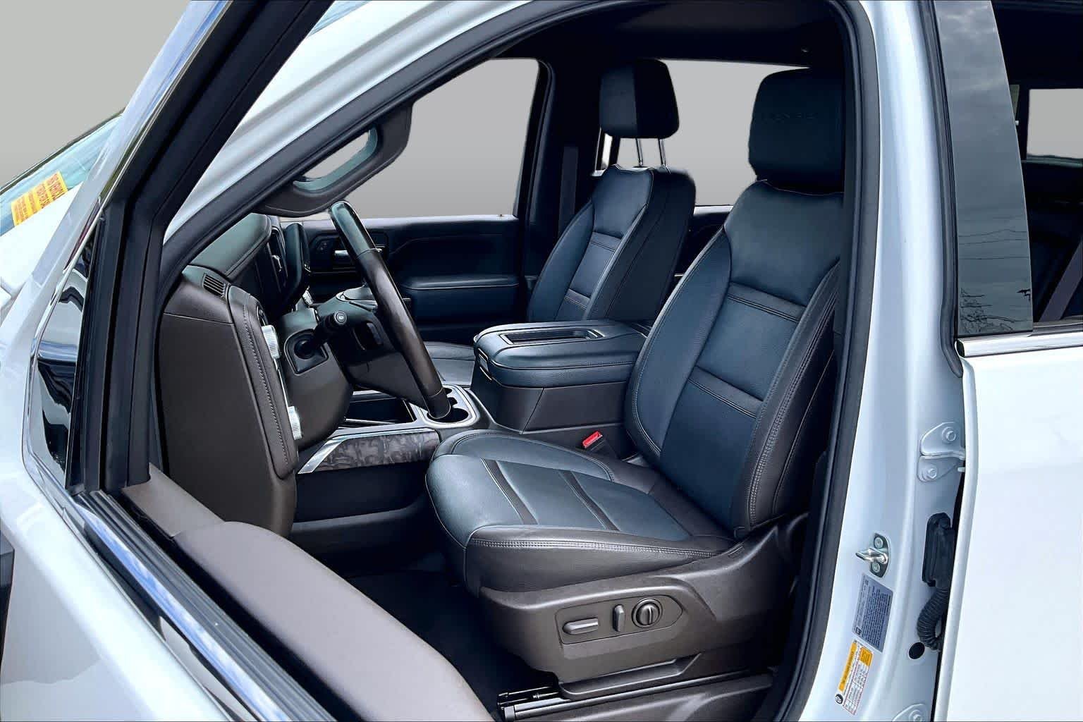 Used 2022 Summit White GMC Denali image 8