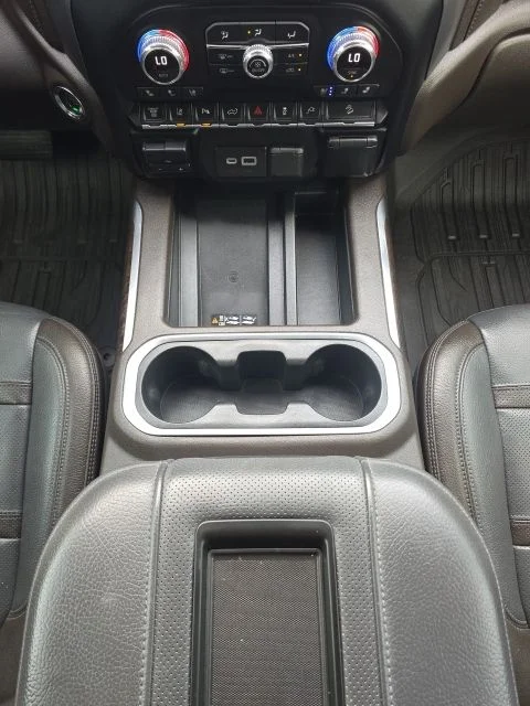 Used 2020 White GMC Denali image 44