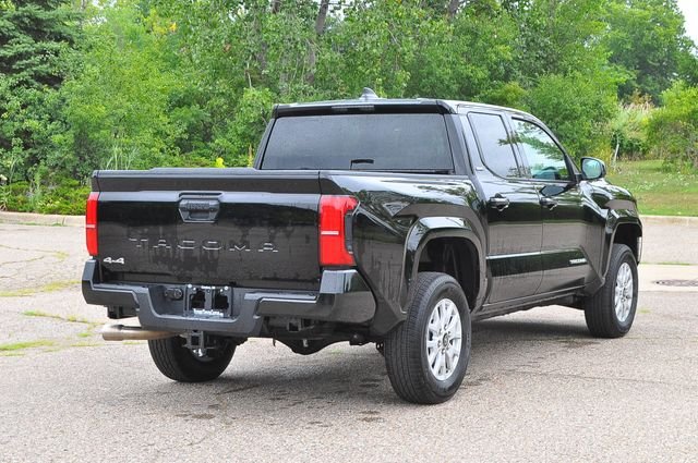 Used 2025 Black Toyota SR5 image 3