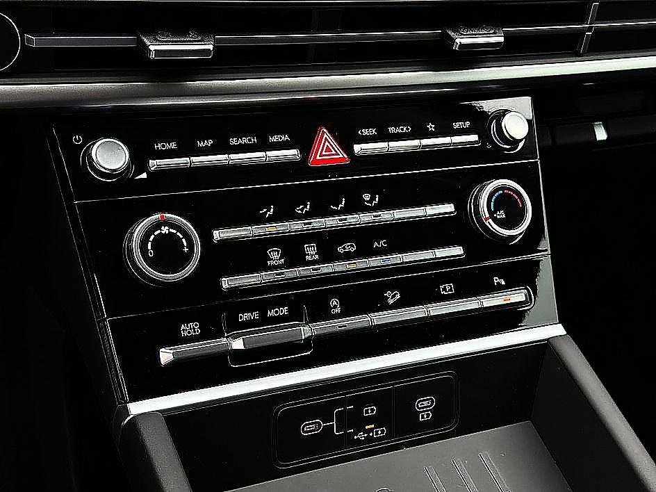 New 2026 Serenity White Hyundai SE FWD image 25