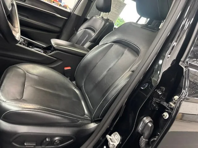 Certified Used 2021 Diamond Black Crystal Pearlcoat Jeep Limited image 15