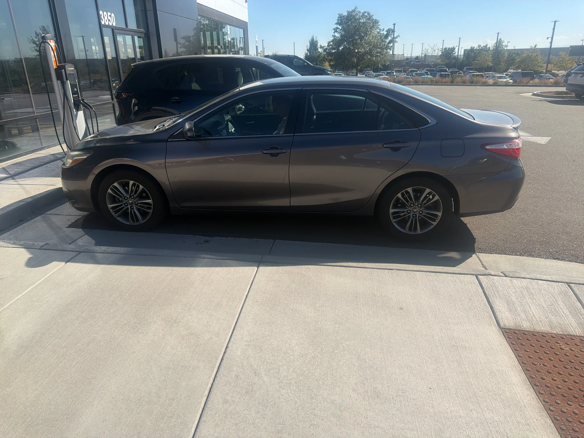 Used 2016 Predawn Gray Mica Toyota SE image 9