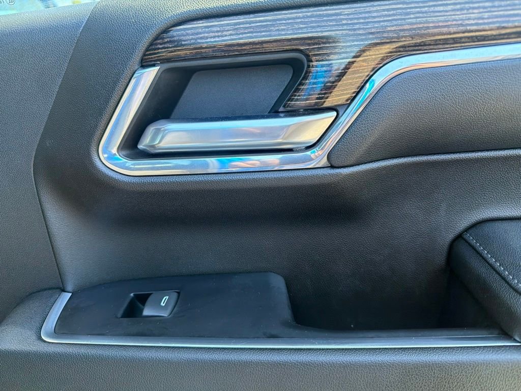 Used 2024 Blue GMC Elevation image 20