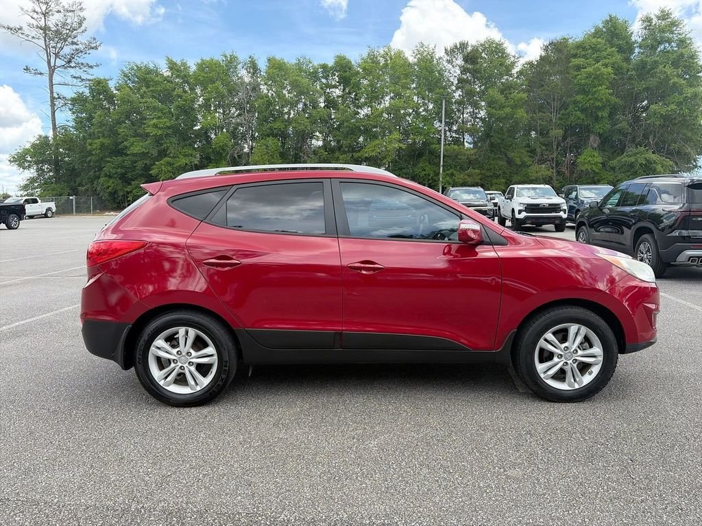 Used 2013 Red Hyundai GLS image 3