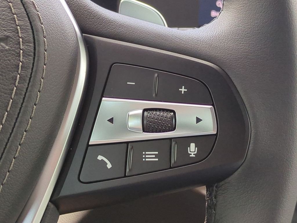 New 2026 Alpine White BMW xDrive40i image 26