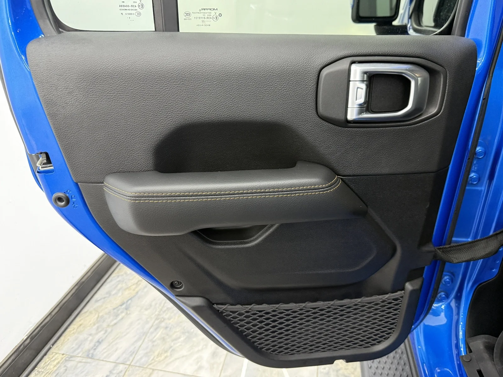 Used 2022 Hydro Blue Pearlcoat Jeep High Altitude 4x4 image 31