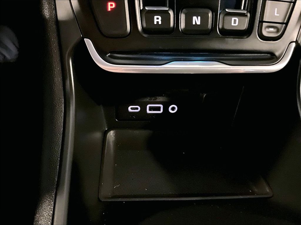 Used 2021 Black GMC SLE image 26
