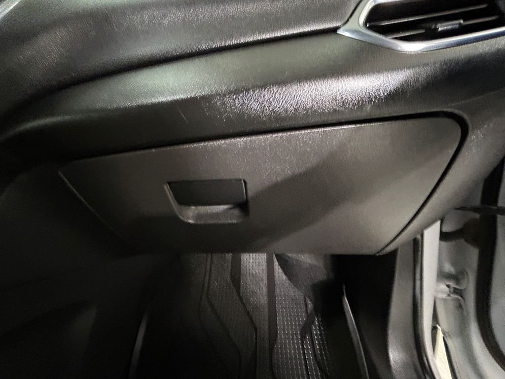 Used 2022 White Chevrolet LT image 24