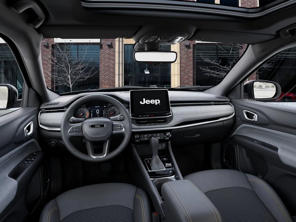 New 2026 Bright White Clearcoat Jeep Latitude image 14