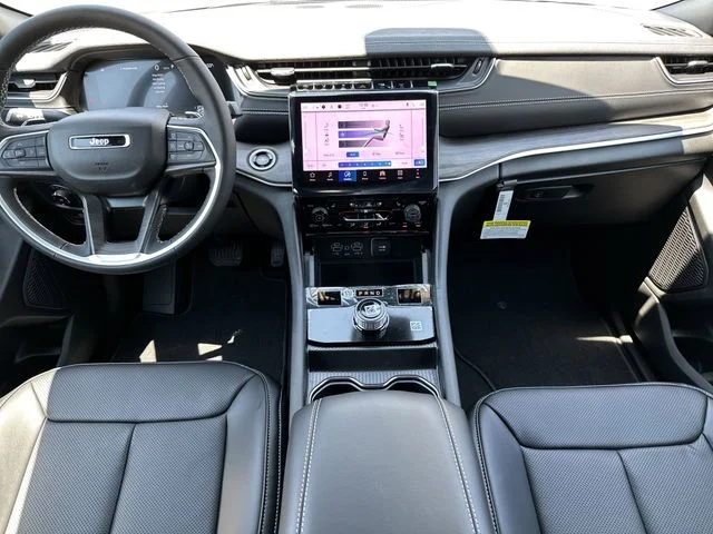 2025 Jeep Grand Cherokee Limited - Photo 13